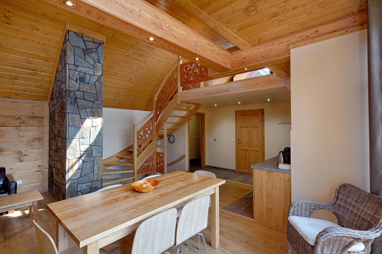 Villa Tatrzanskie Echo Domki Regionalne Z Dwoma Lazienkami, Placem Zabaw I Przepieknym Widokiem Na Tatry Zakopane Exterior foto
